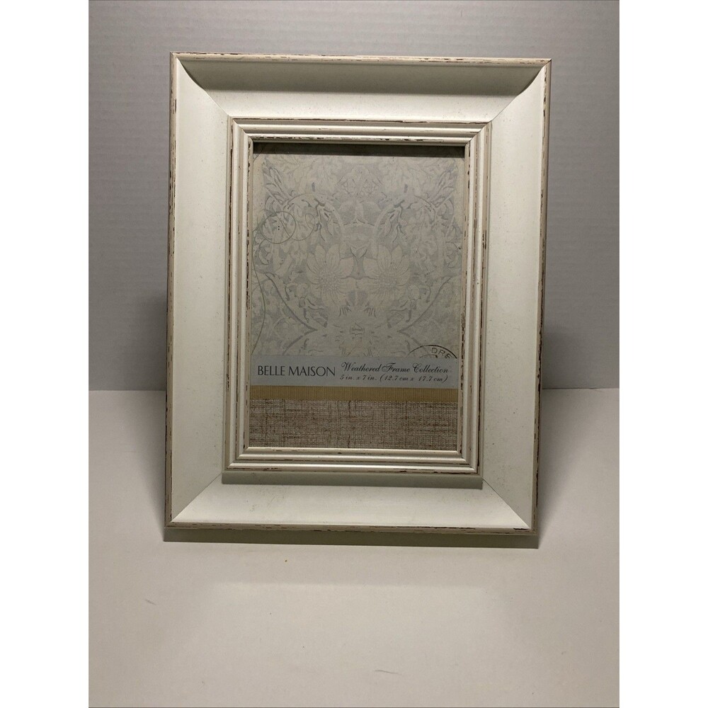 Belle Maison Weathered Frame Collection picture frame for a 5" x 7” White